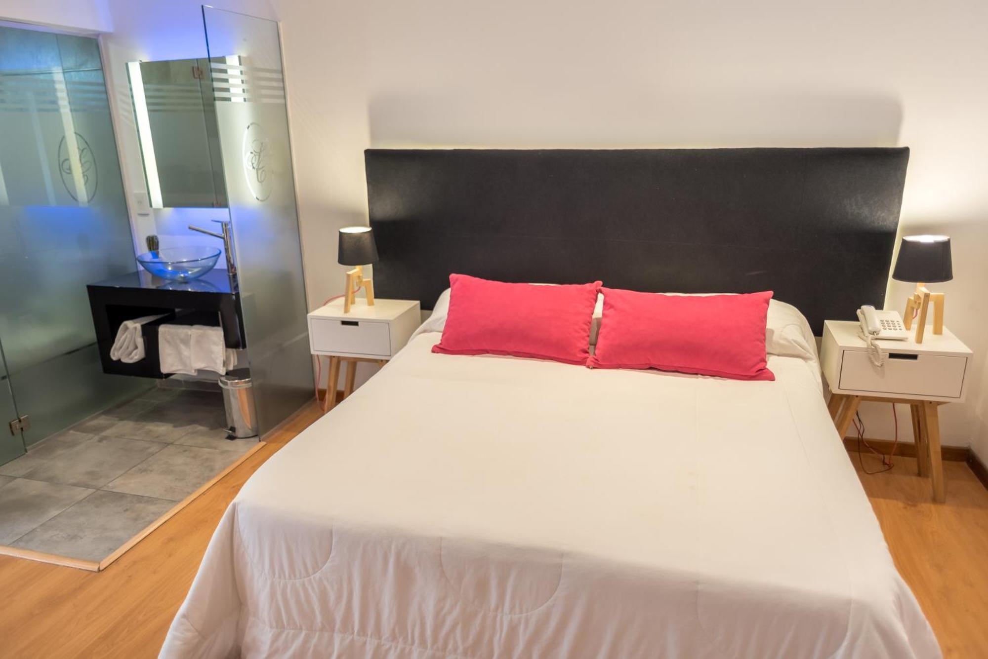 Hotel Santa Cecilia & I Villa Carlos Paz